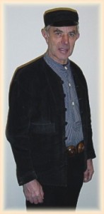 man in daagse dracht